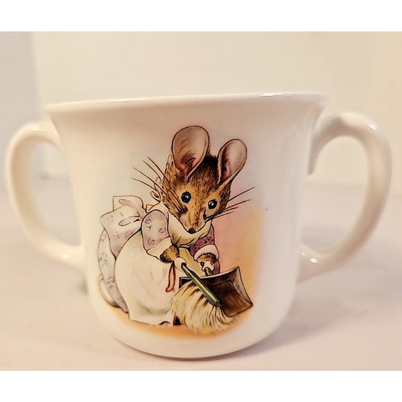 1986 Beatrice Potter Hunca Munca Childs 2 handle Mug/ cup Royal Albert England - Picture 12 of 12